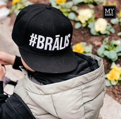 Cepure #BRĀLIS vai #MĀSA